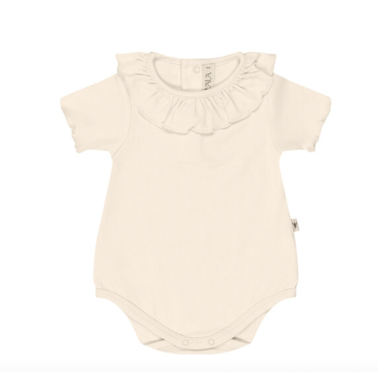 Uaua Ruffled Onesie - Crema